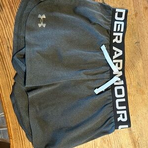 Great under armor shorts.